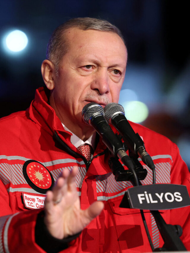 Erdogan : Lose Even If He Wins
